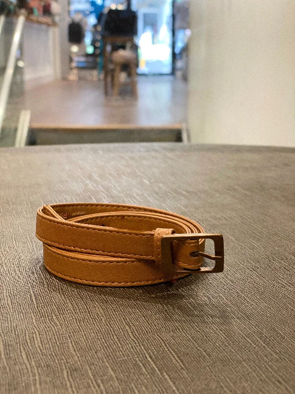 Lizzie Belt in Camel from Novacas